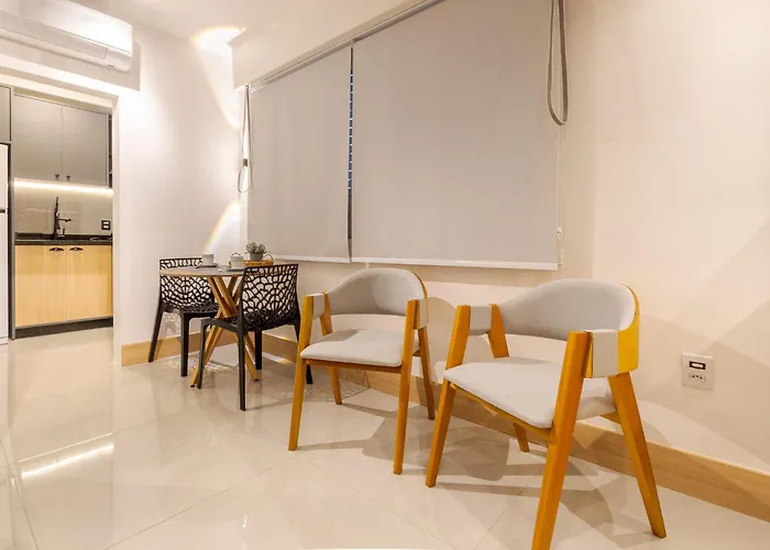 Próximo Ao Consulado E Hospital Conceição! Apartamento